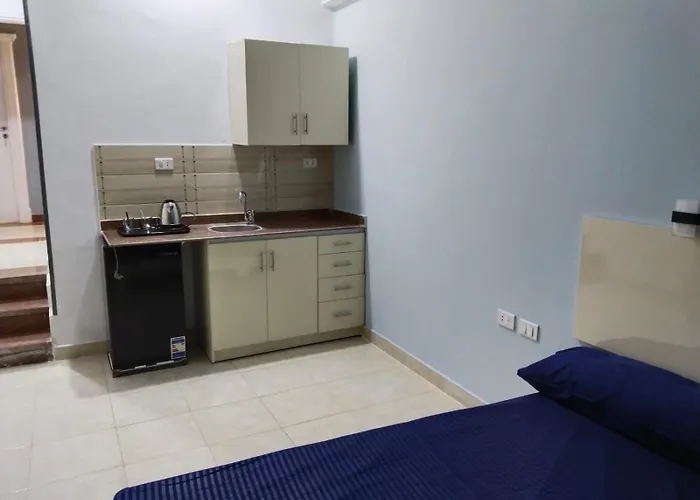 Aquarium Seaview Apartmanhotel Gurdaka