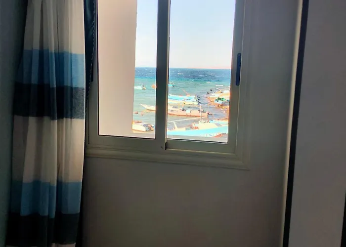 Aquarium Seaview Apartmanhotel *